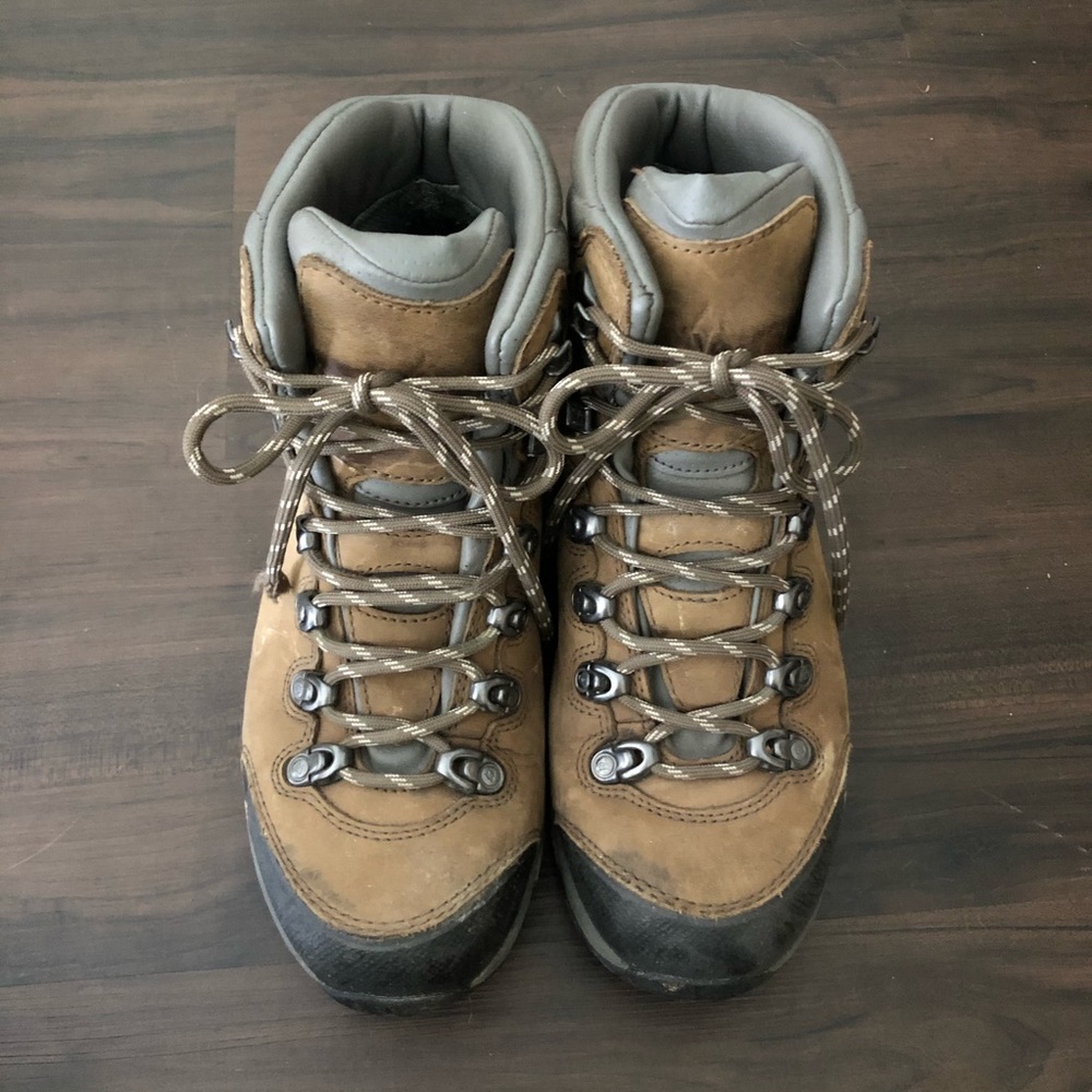 Vasque St. Elias hiking/backpacking boots